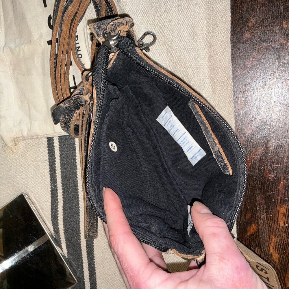 NWT Bed Stu Leather Studded Encase Crossbody Wristlet Belt Bag Black Lux $135 - Picture 12 of 13